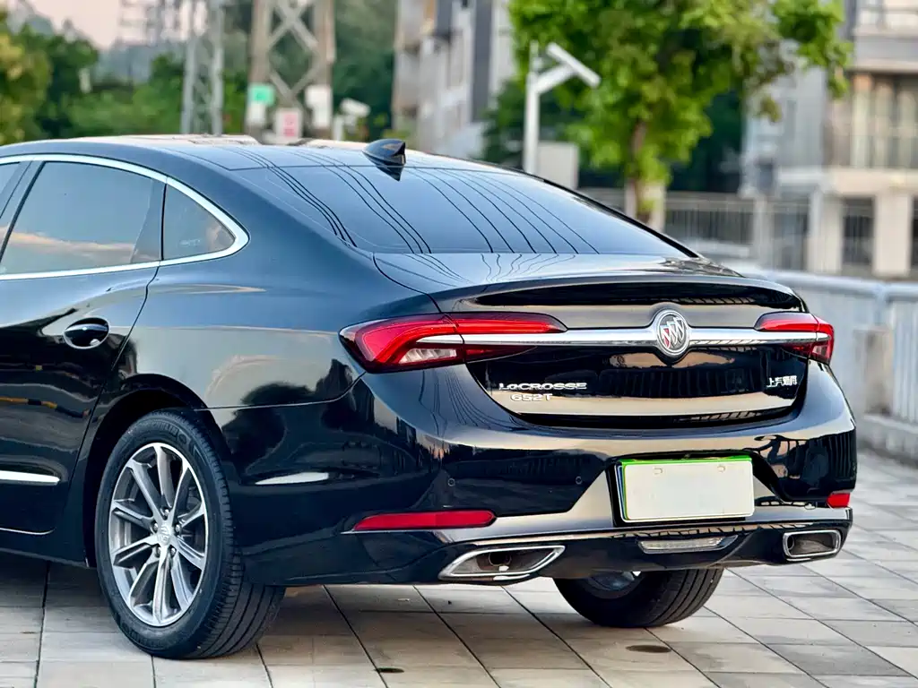 Buick LaCrosse — миниатюра 9