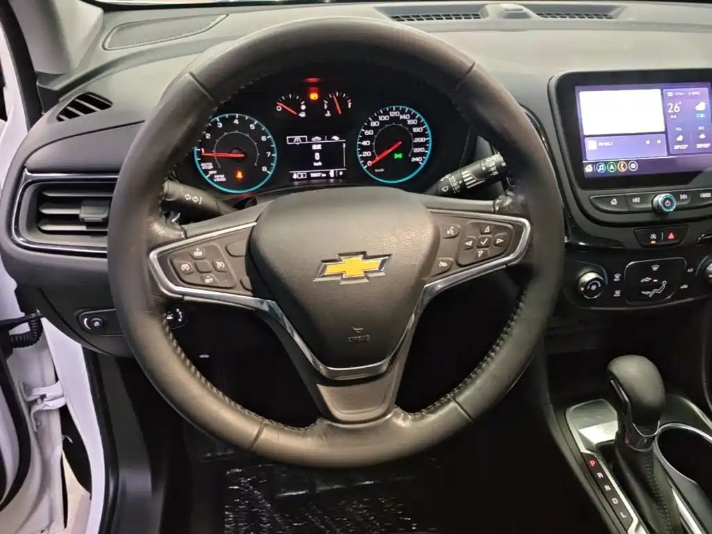 Chevrolet Equinox — миниатюра 11