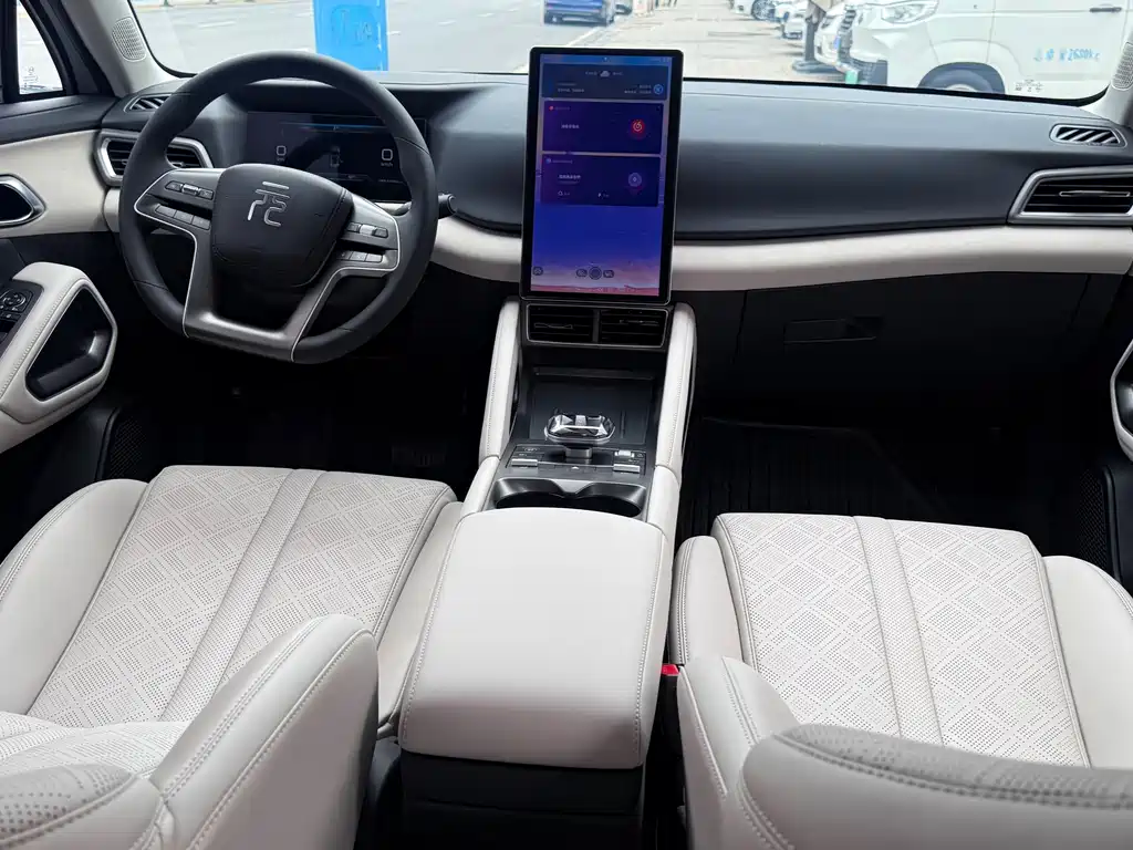BYD Yuan UP — миниатюра 9