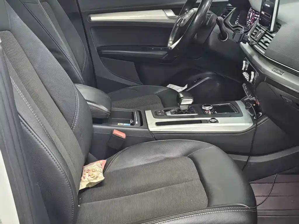 Audi Q5L 2018 40 TFSI Fashion V