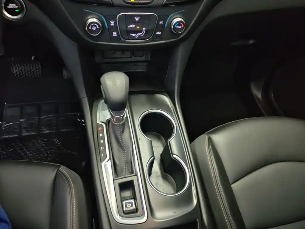 Chevrolet Equinox — миниатюра 18