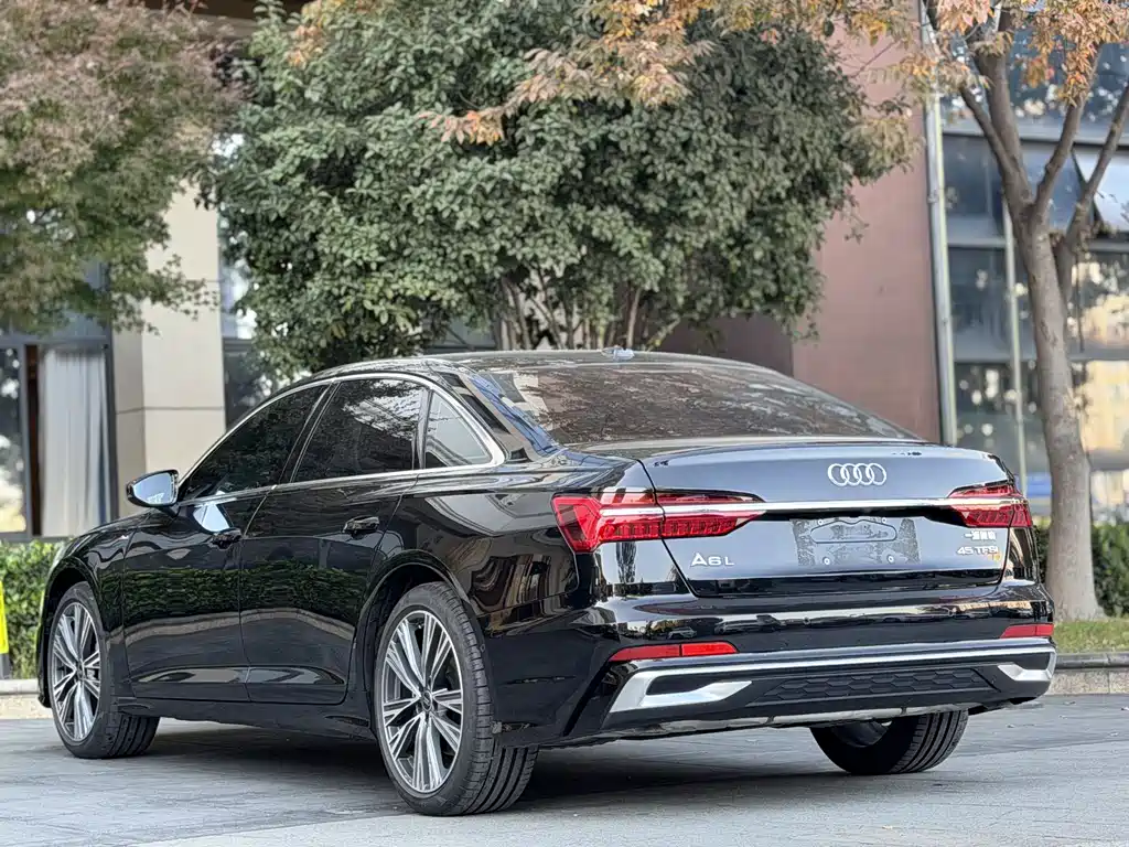 Audi A6L 2025 45 TFSI