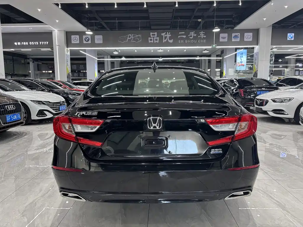 Honda Accord — миниатюра 8