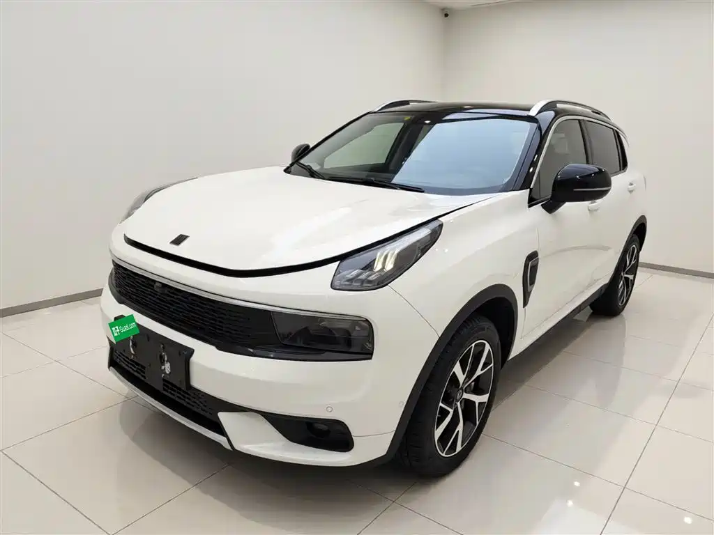 Lynk & Co 01 EM-P 2020