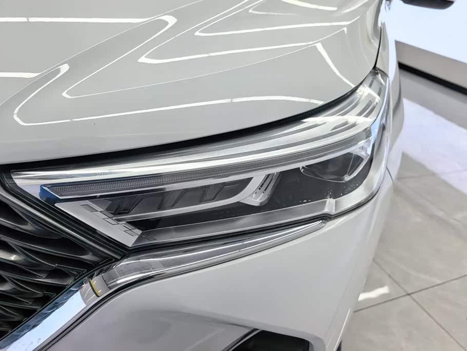 Haval Haval M6 1.5 л 2022 г. Белый, пробег 27200 км