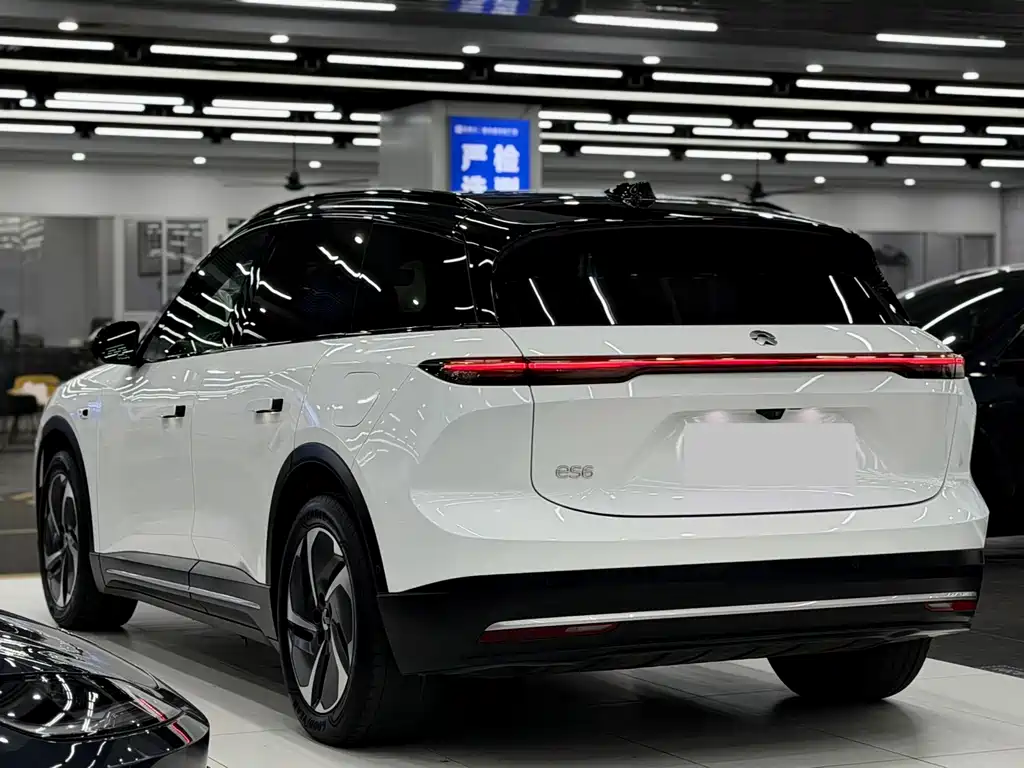 NIO ES6 — миниатюра 4
