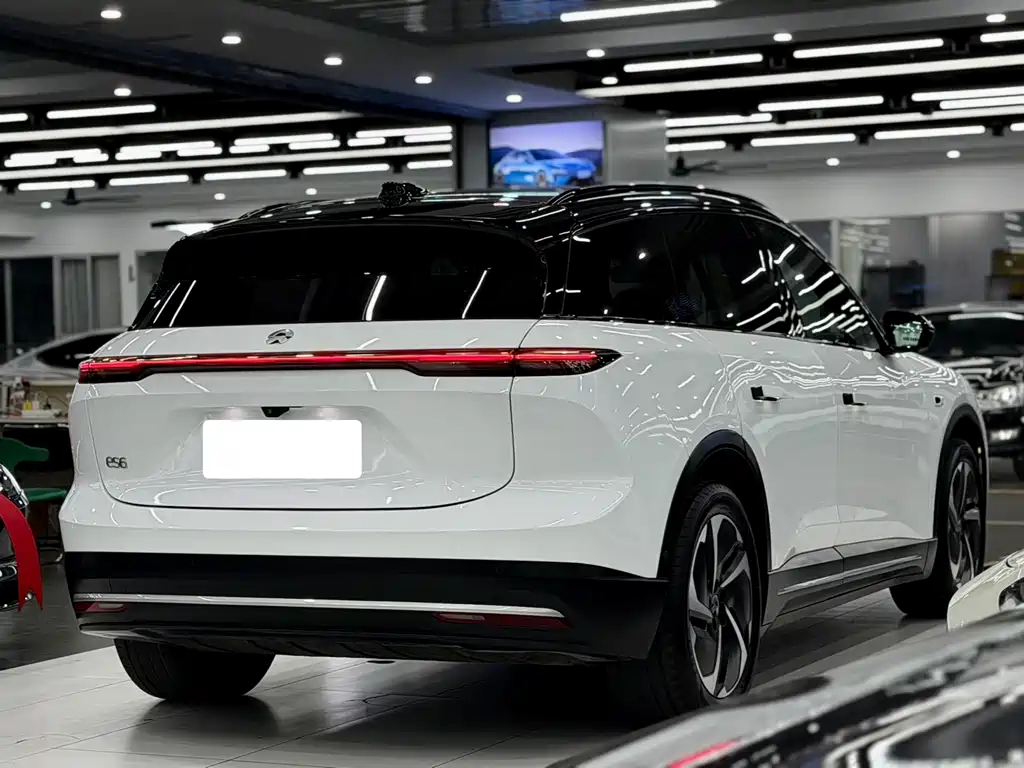 NIO ES6 — миниатюра 6