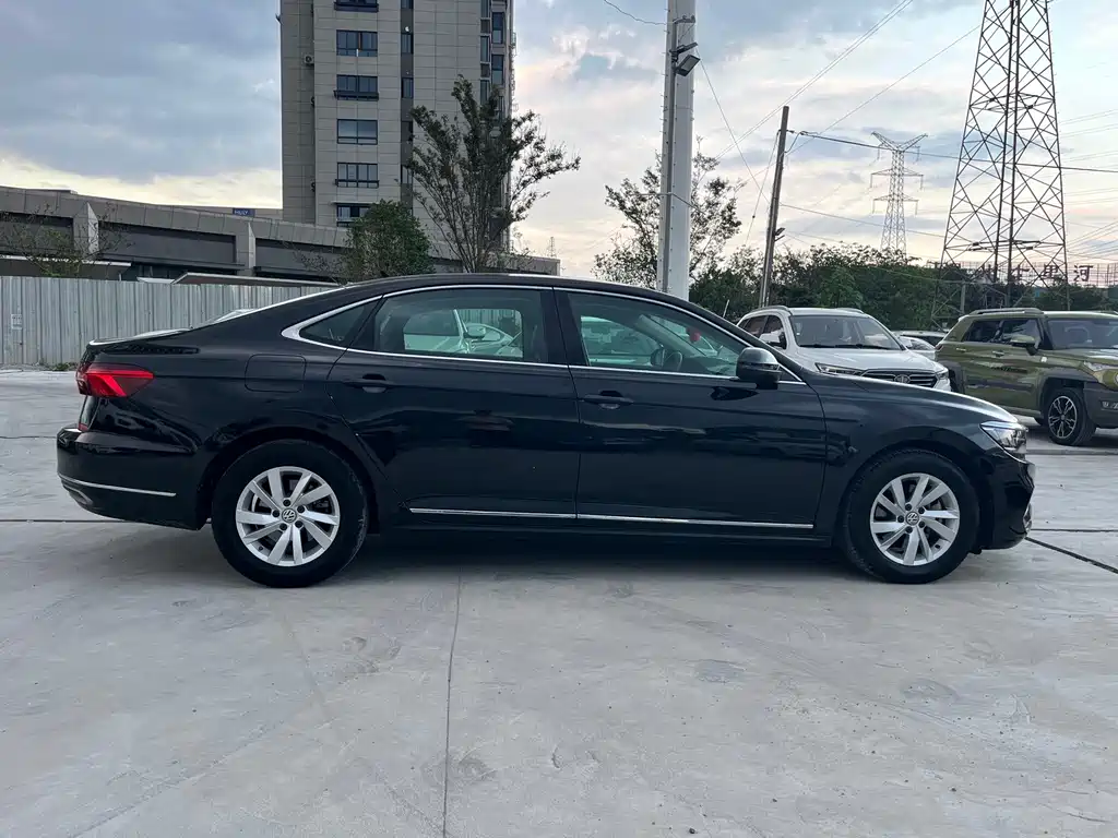 Volkswagen Passat — миниатюра 4