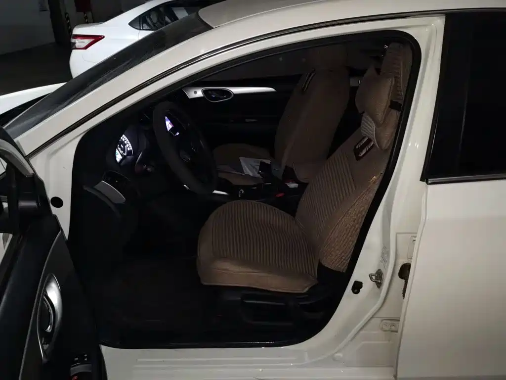 Nissan Sylphy — миниатюра 16