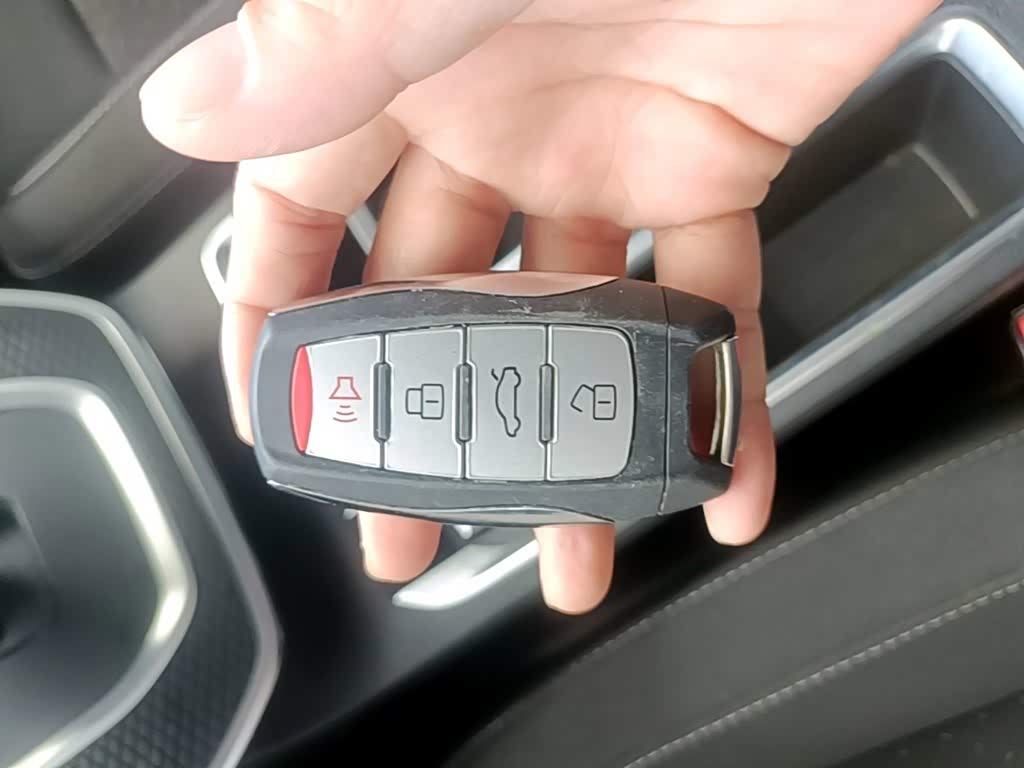 Haval Haval M6 1.5 л 2021 г. Белый, пробег 33000 км