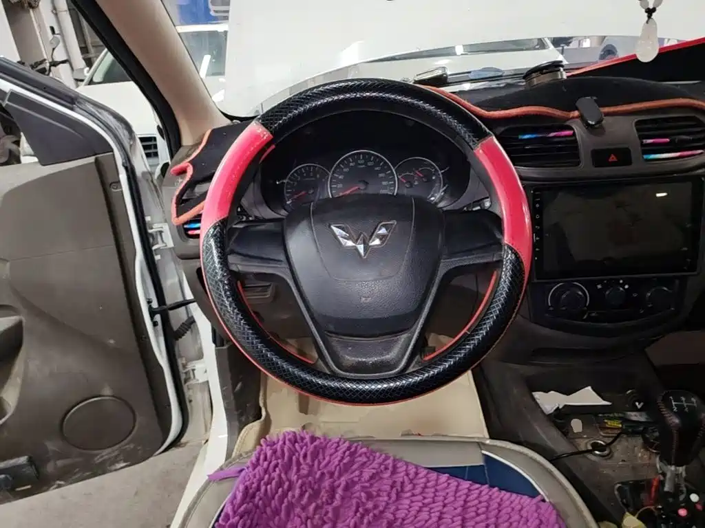 Wuling Hongguang — миниатюра 15