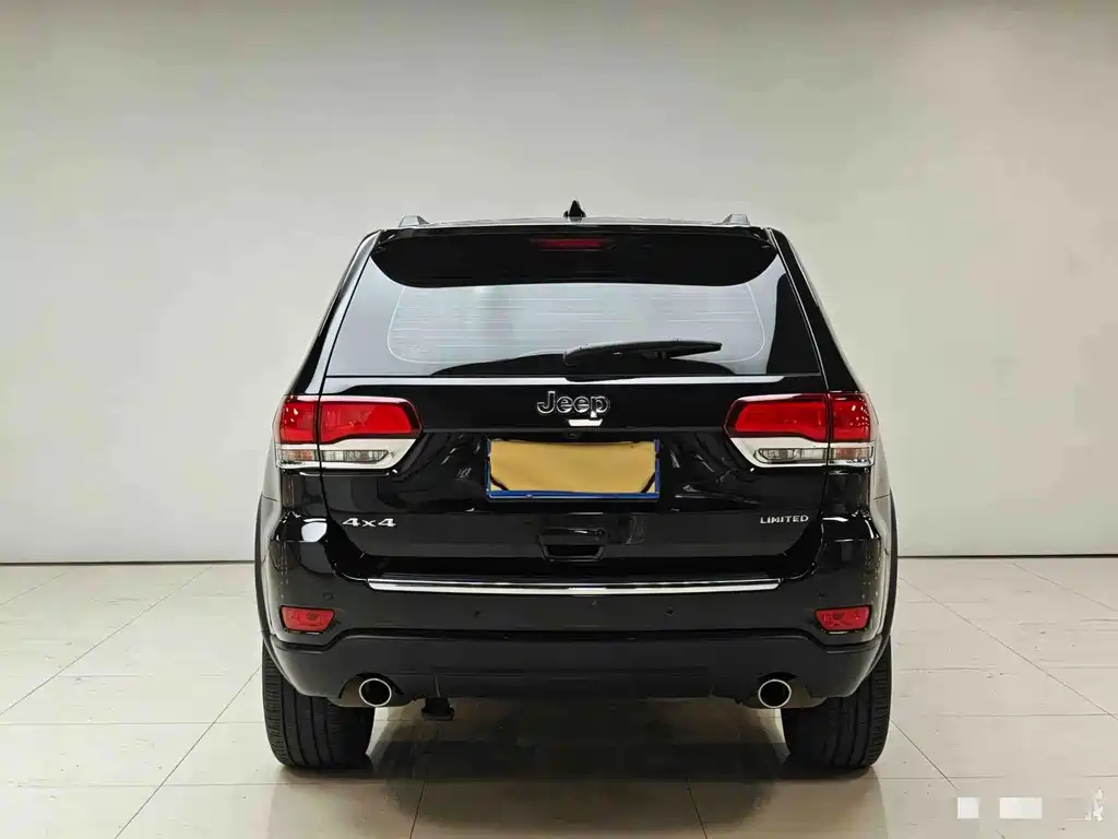 Jeep Grand Cherokee (Import) — миниатюра 18