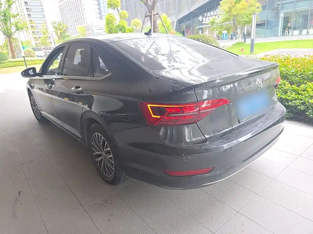 Volkswagen Sagitar — миниатюра 5