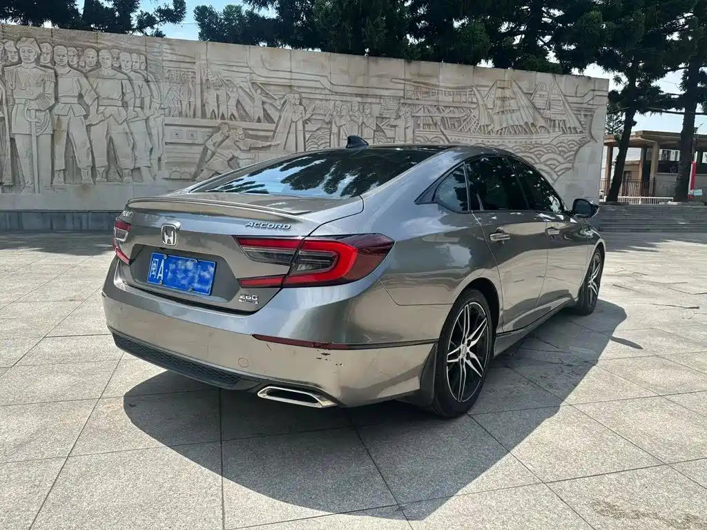 Honda Accord — миниатюра 9