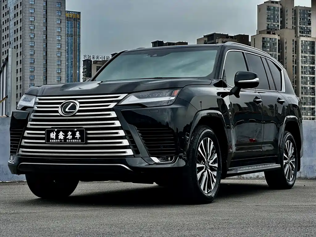 Lexus LX 2024