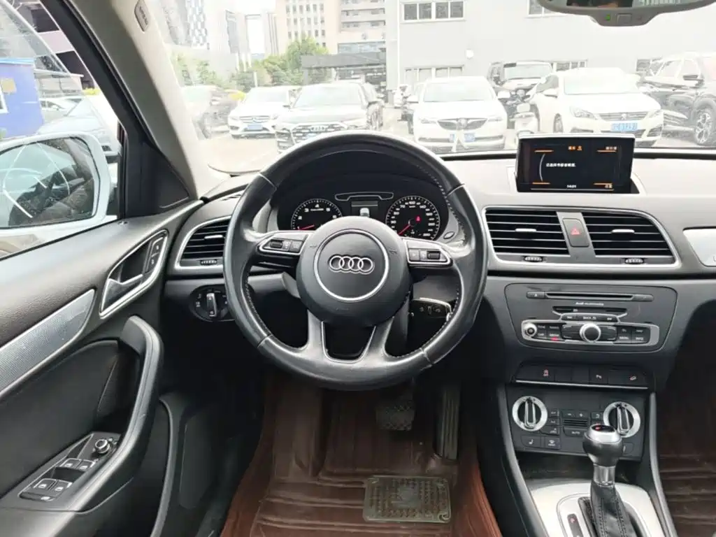 Audi Q3 — миниатюра 11