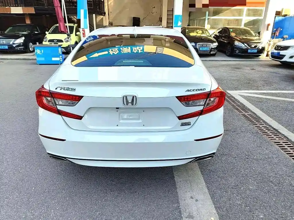 Honda Accord — миниатюра 5