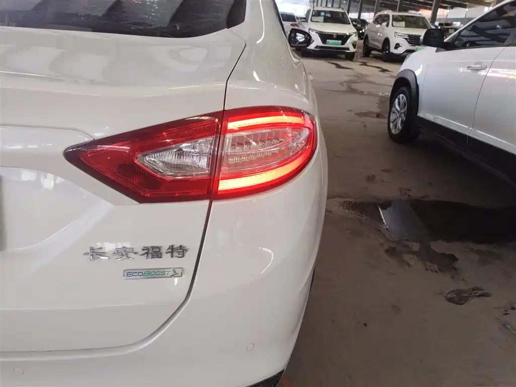 Ford Mondeo 2013 1.5L GTDi180 Fashion