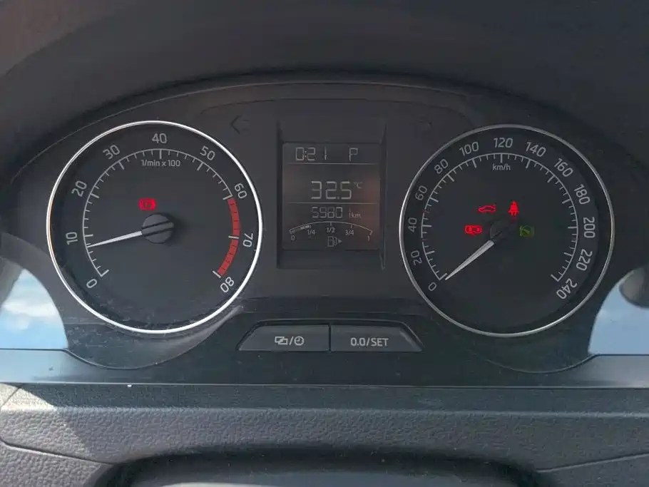 Skoda Rapid Spaceback — миниатюра 14