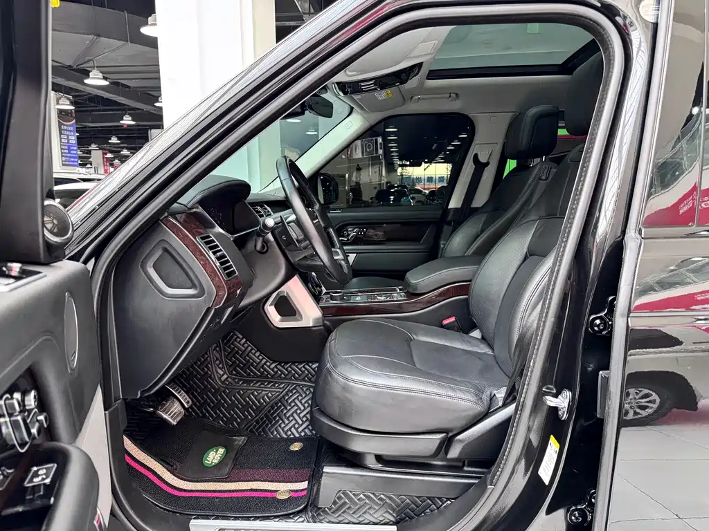 Land Rover Range Rover 2020 3.0 L6 Long Wheelbase