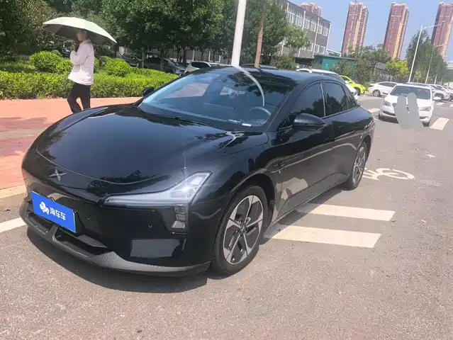 2025 Xpeng Mona M03