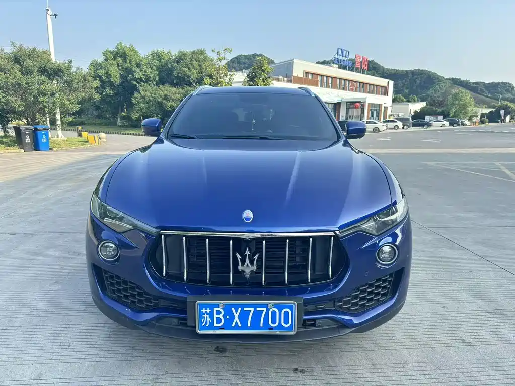 Купить Maserati Levante