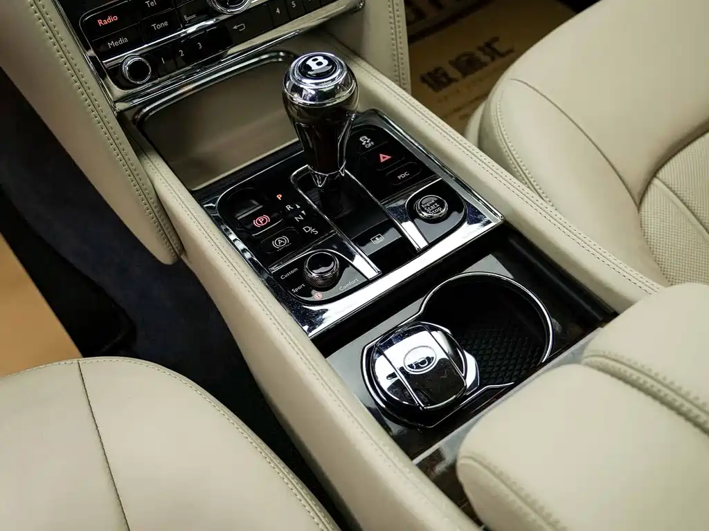 Bentley Mulsanne 6.8T Mulliner Special Edition, фото 20