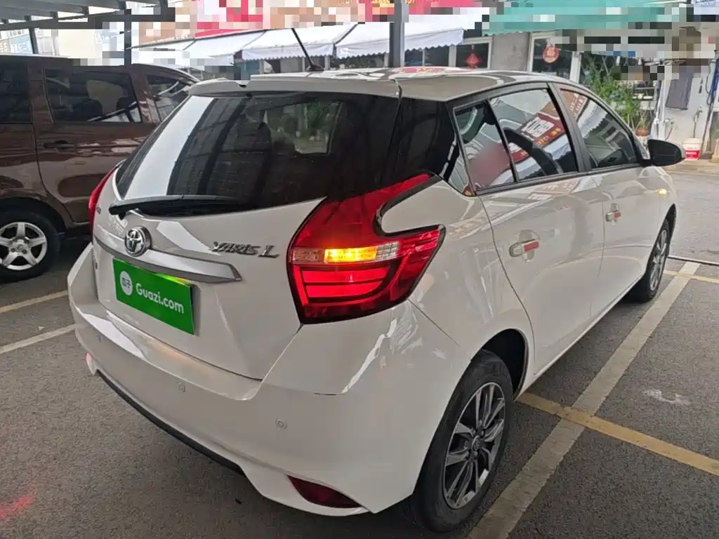 Toyota Yaris L — миниатюра 7