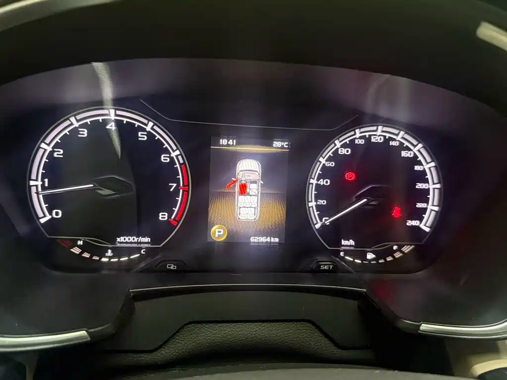 Geely Jia Ji — миниатюра 7