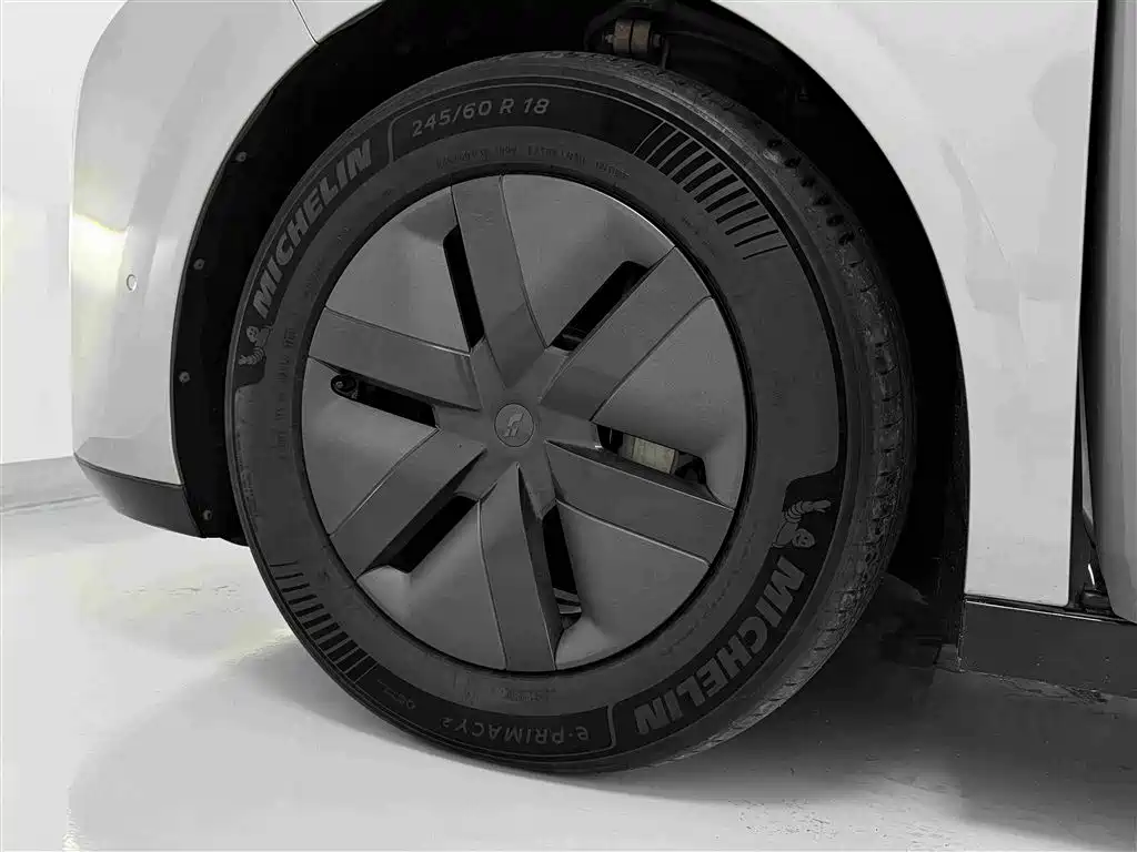 Li Auto Li MEGA — миниатюра 16