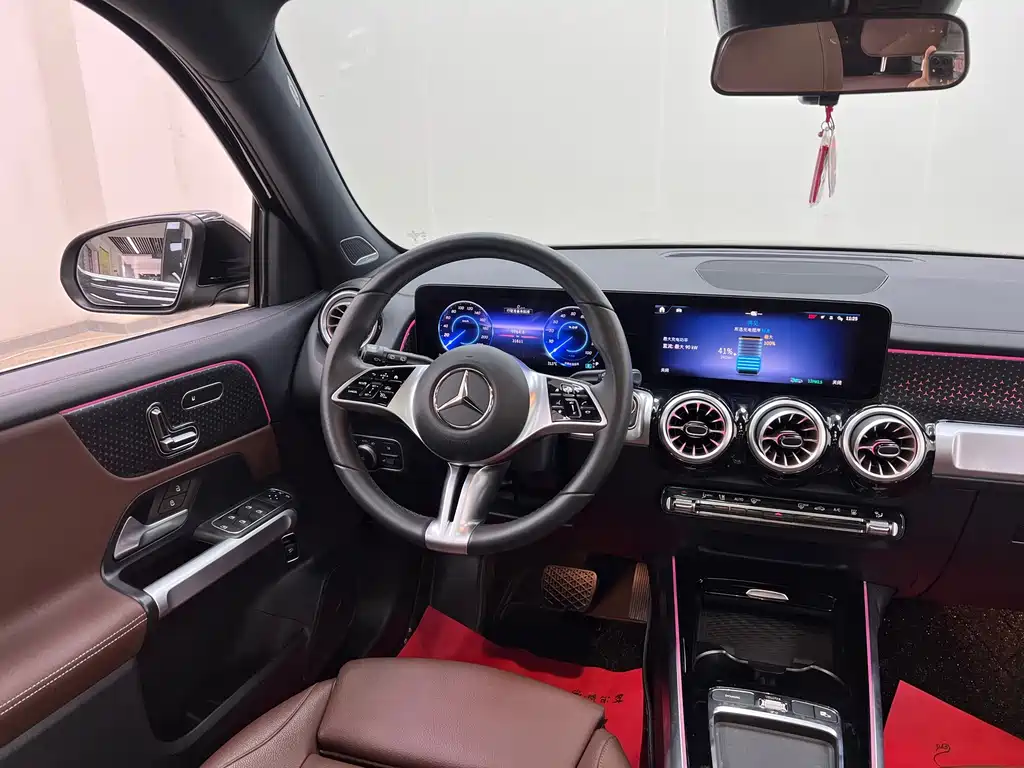 Mercedes-Benz EQB — миниатюра 21