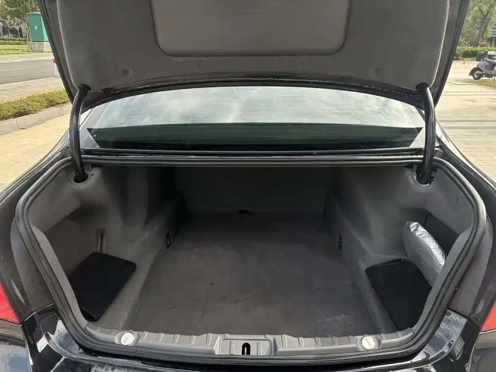 BMW 7 Series 7 2011 730Li Elegant