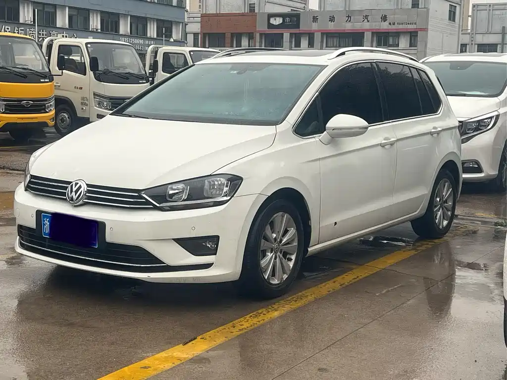 VOLKSWAGEN GOLF*JIAYU