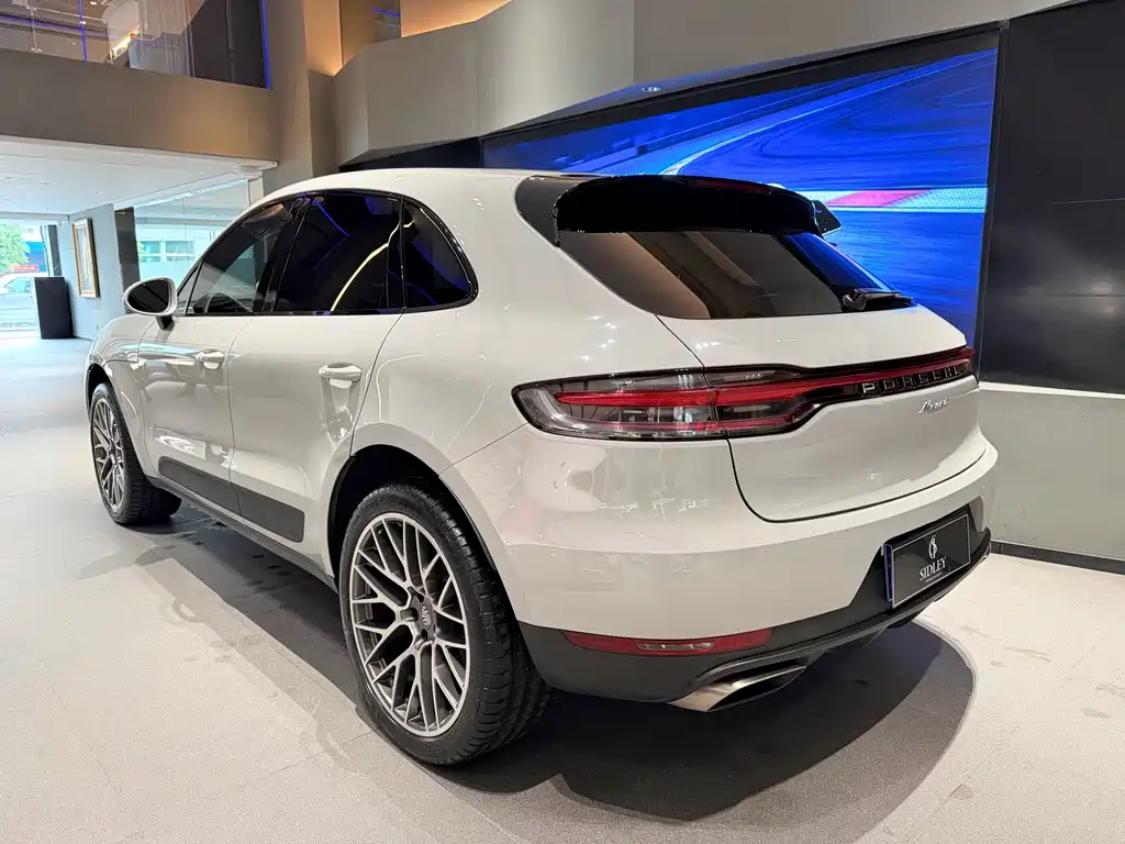 Porsche Macan — миниатюра 4