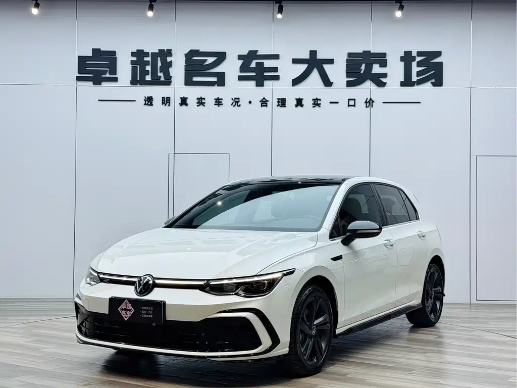 Volkswagen Golf 2024