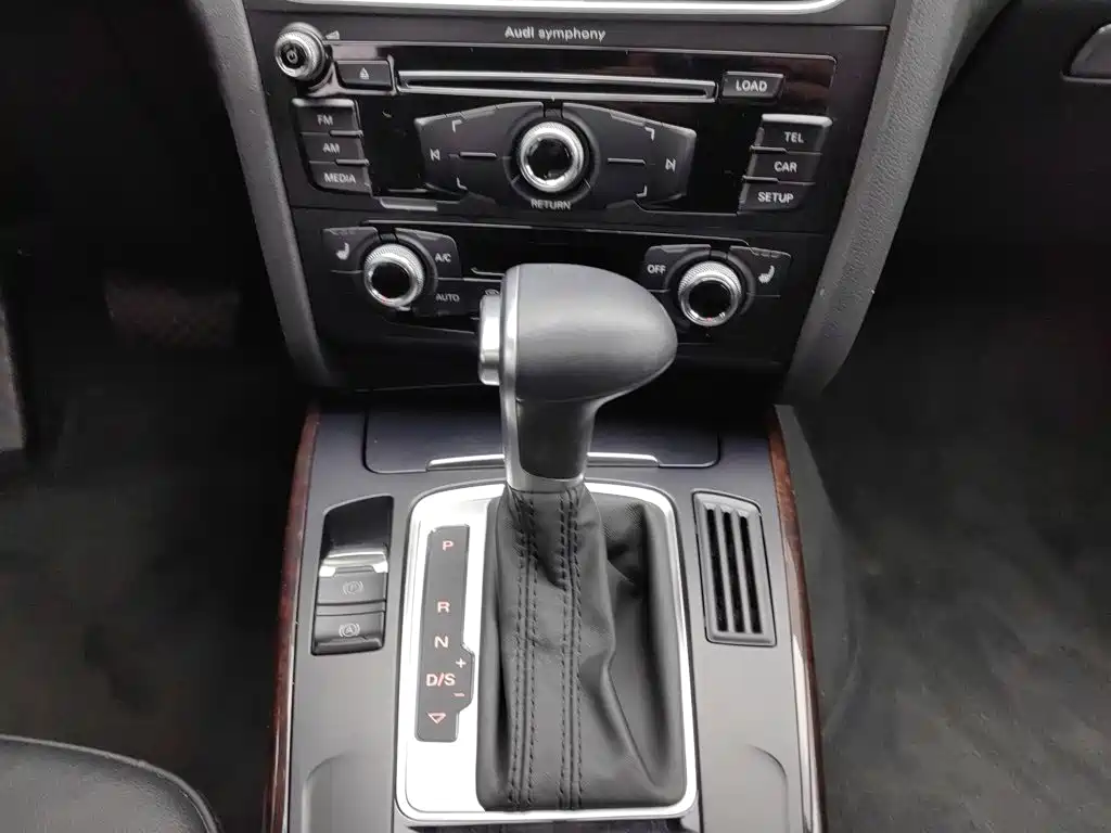 Audi A4L — миниатюра 13