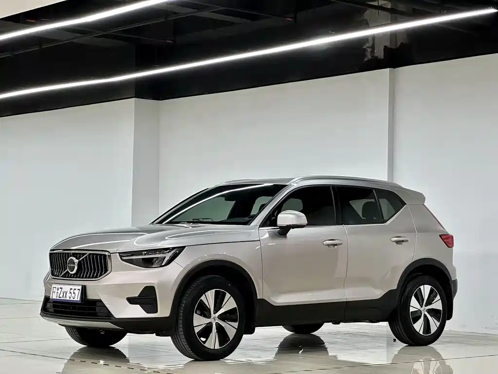 Volvo XC40 2024