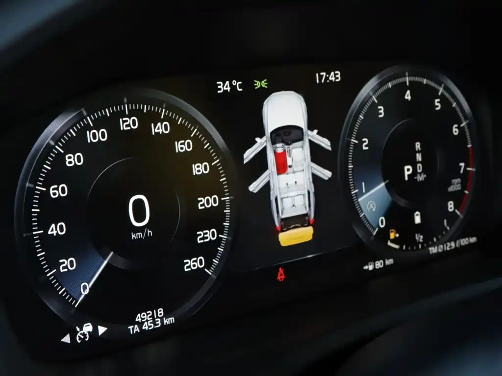 Volvo XC90 — миниатюра 4