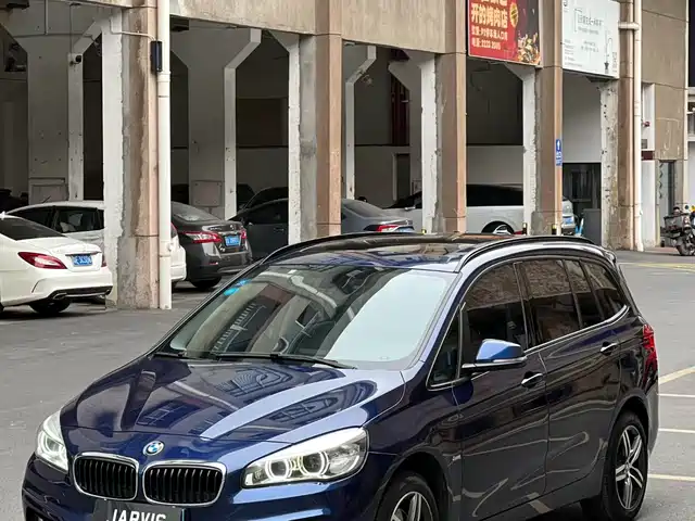 bmw 2-series-multifunctional-station-wagon