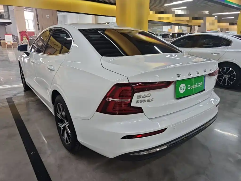 Volvo S60 — миниатюра 5