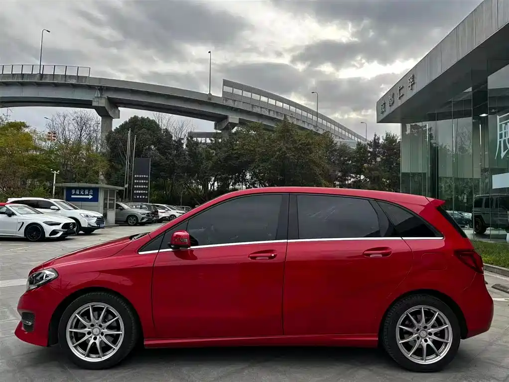 MERCEDES-BENZ B CLASS