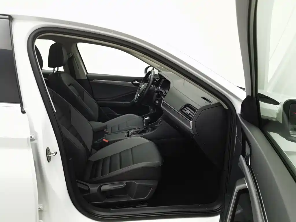 Volkswagen Sagitar — миниатюра 23