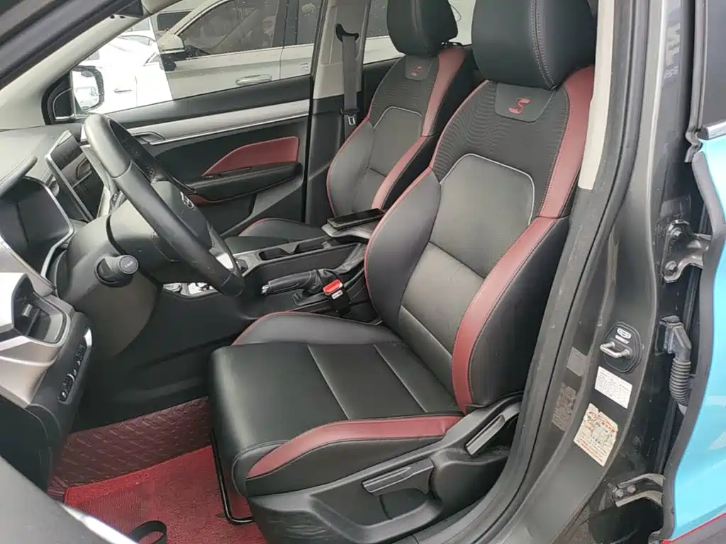 Geely Binyue — миниатюра 15