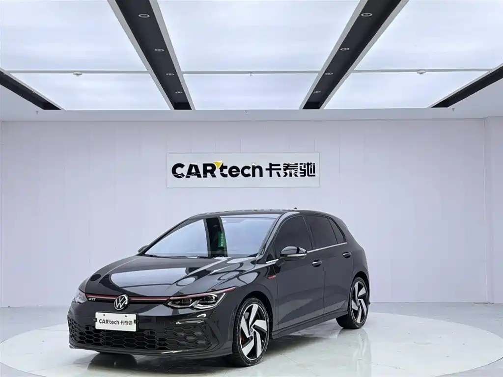 Купить Volkswagen Golf GTI
