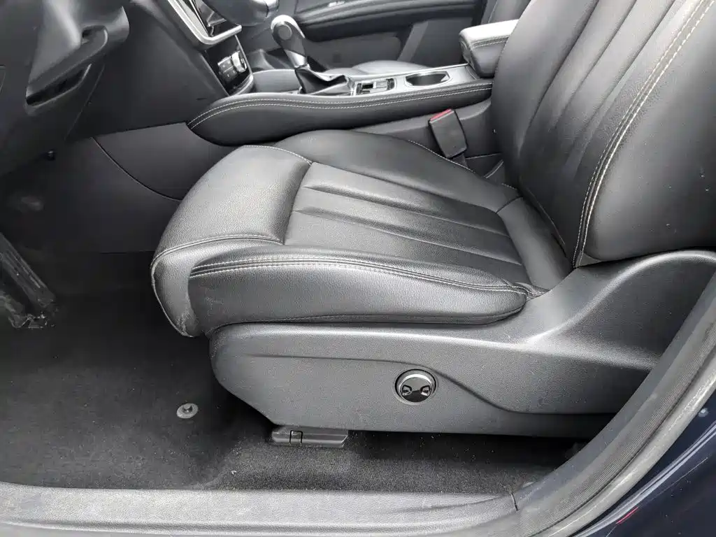 BYD MAX — миниатюра 20