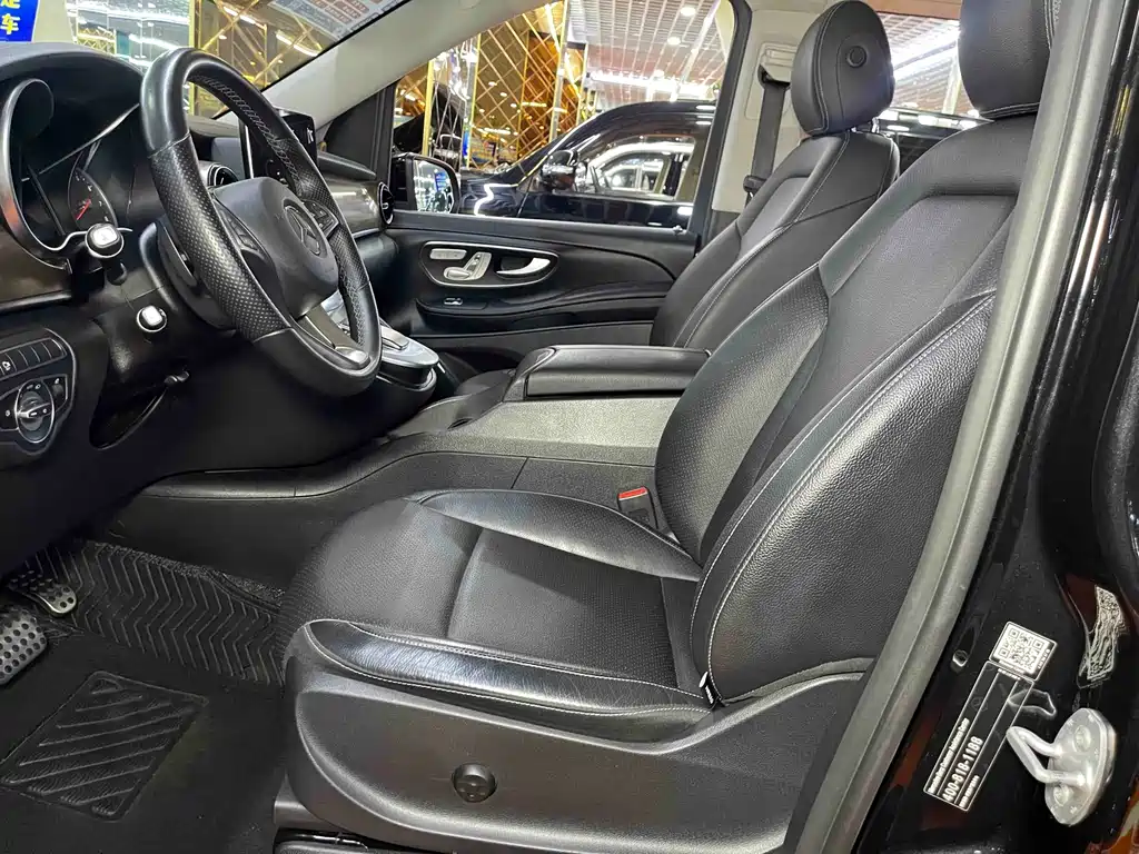 Mercedes-Benz V-Class — миниатюра 5