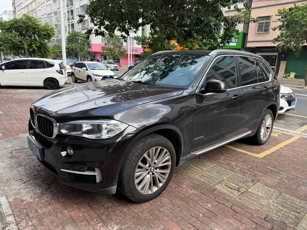 BMW X5 (Import)