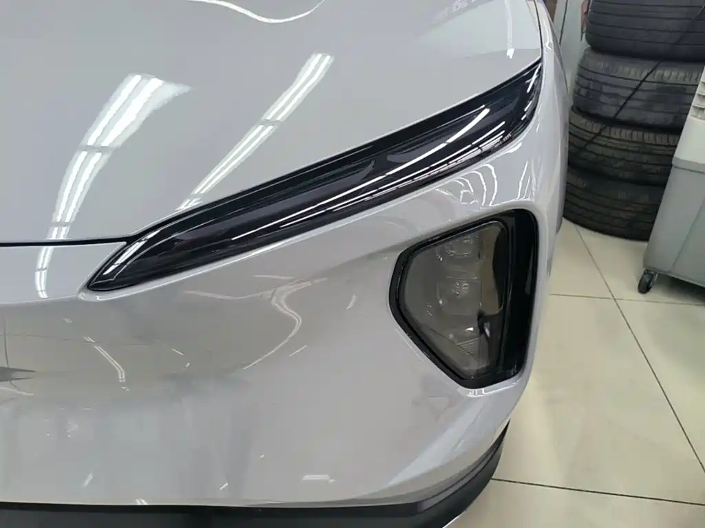 NIO ES6 — миниатюра 24