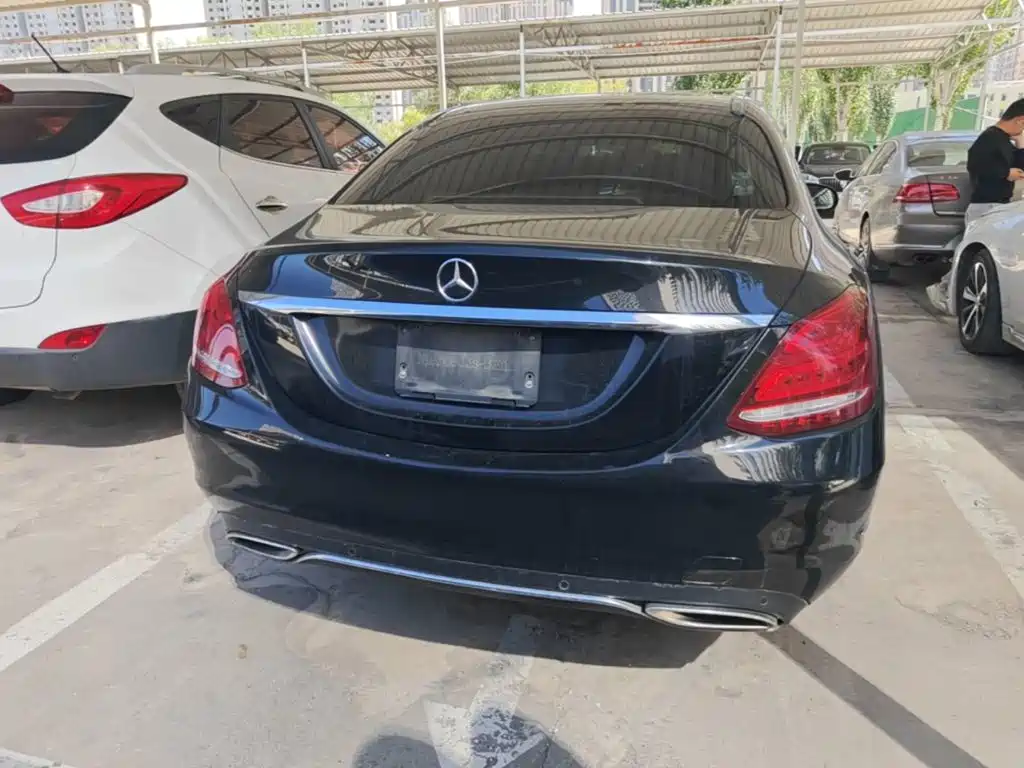 Mercedes-Benz C-Class — миниатюра 6