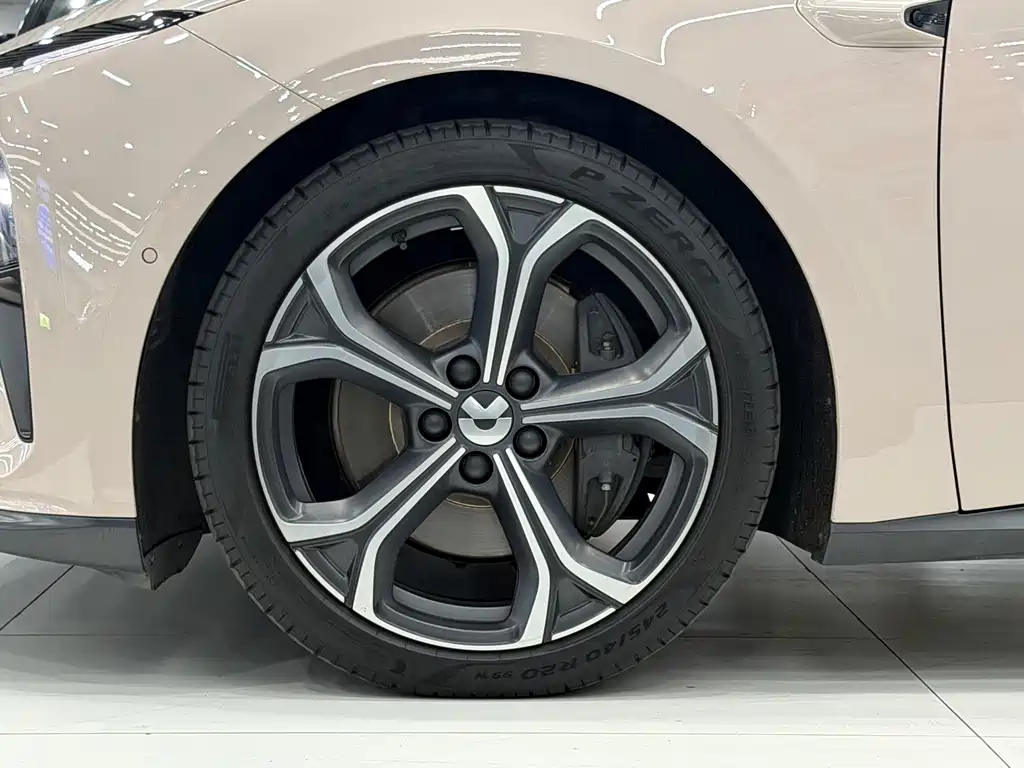 NIO ET5 — миниатюра 17